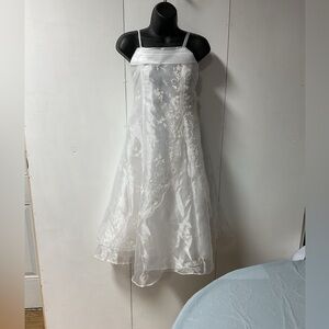 chic White Satin Lined Skirt